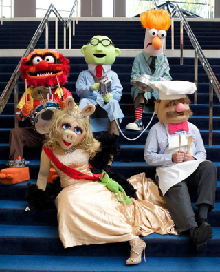 Illustration for article titled This Is What We Call The Muppet Cosplay Show!